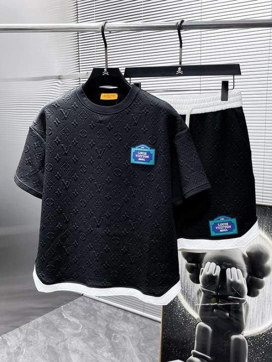 Picture of LV Shirt Pant Suits _SKULVM-3XL25mr3223158